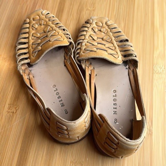 Nisolo Huaraches gently loved and lived in size 8 Almond - Picture 3 of 6
